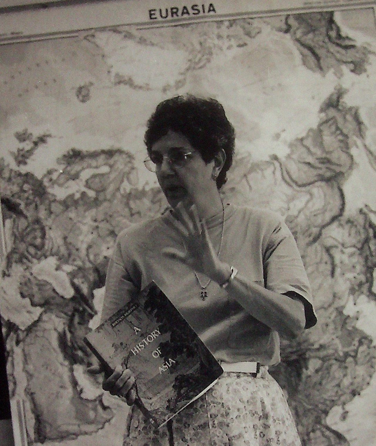 Photo of Sister Ann Harrington teaching Asian History
